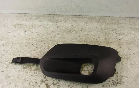 Opel Combo E Front bumper lower grill 9816778580