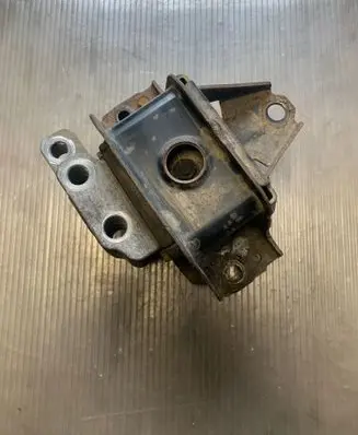 Mitsubishi Outlander Engine mount bracket 1407021
