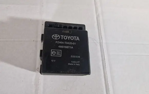 Toyota Avensis T250 Comfort/convenience module 4M0168T1A