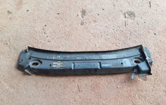 Mercedes-Benz ML W164 Top upper radiator support slam panel A2105848617