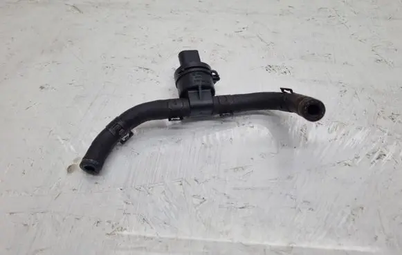 Volkswagen Golf Plus Fuel temperature sensor 038906081B