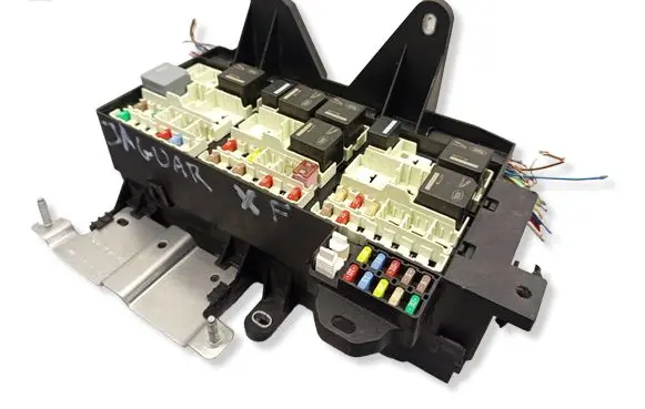 Jaguar XF X260 Fuse module GX7314C445AA
