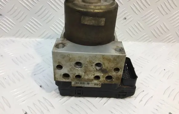 Mazda Premacy ABS Pump CB77 43 7AZ
