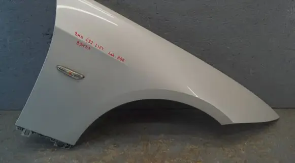 BMW 3 E92 E93 Fender 72458411