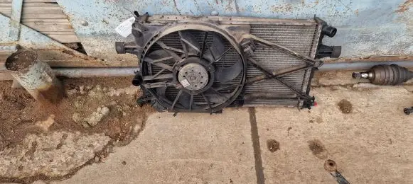 Opel Astra G Coolant radiator
