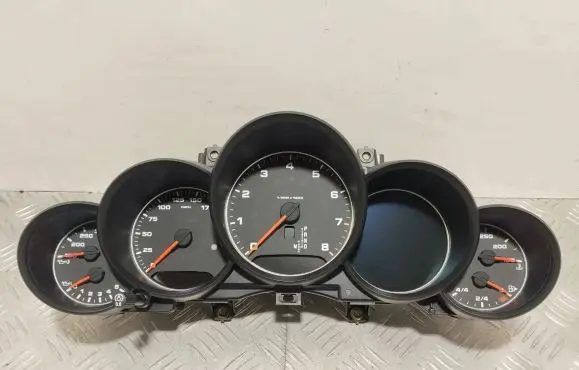 Porsche Cayenne (92A) Speedometer (instrument cluster) 7P5920950P
