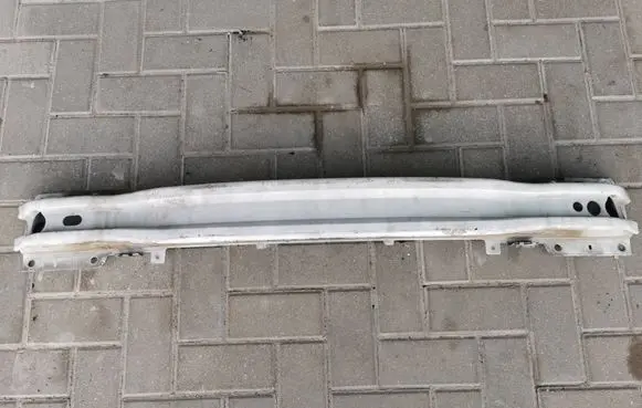 Volvo V70 Front bumper cross member