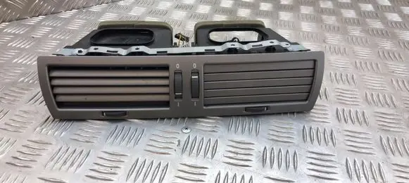 BMW 7 E65 E66 Dash center air vent grill 642282235990