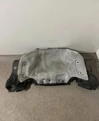 Audi A8 S8 D4 4H Heat shield in engine bay 4H0825621