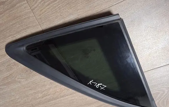 Ford Kuga III Rear side window LV4BS29751