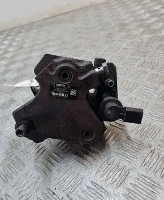 BMW X5 E70 Fuel injection high pressure pump 0445010146 7798333