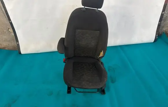 Opel Combo D Front driver seat 