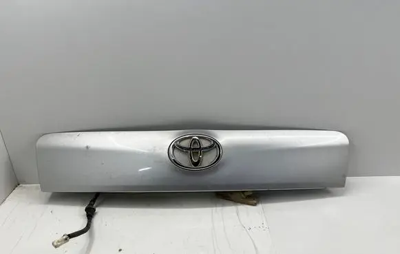 Toyota RAV 4 (XA30) Trunk door license plate light bar 7680142040 7680142070