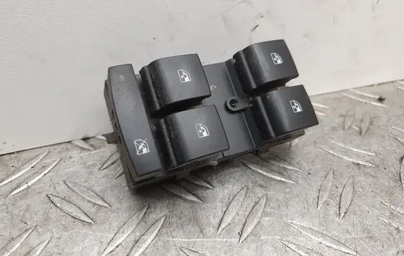 Opel Zafira C Electric window control switch 13305009