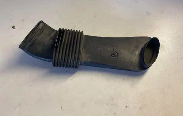 Renault Megane III Air intake duct part 244930002R 244930002 06009A154B