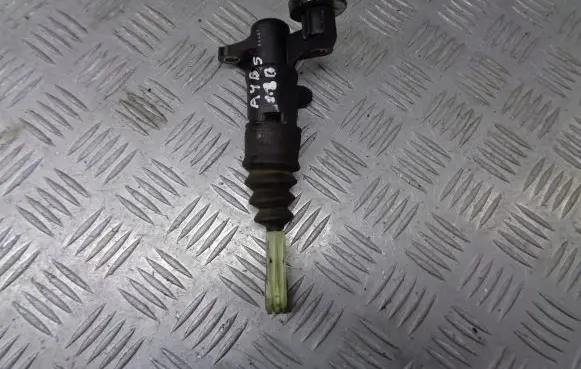 Audi A4 S4 B5 8D Clutch release bearing slave cylinder 8E1721401