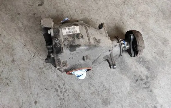 BMW 2 F22 F23 Rear differential 7603759