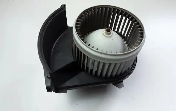 Renault Kangoo II A/C air flow flap actuator/motor 173830100
