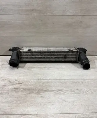 BMW 3 E90 E91 Intercooler radiator 3296399 7798788