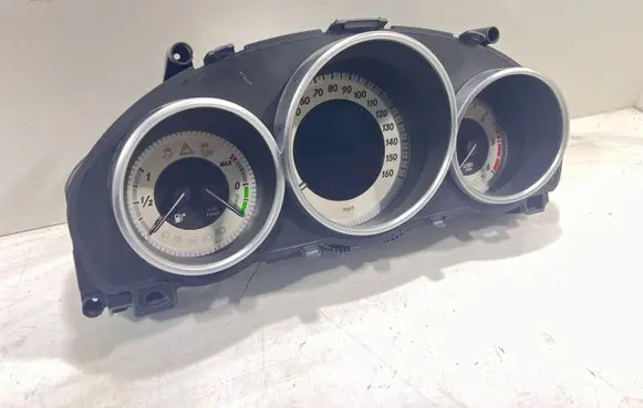 Mercedes-Benz E W212 Speedometer (instrument cluster) A2129001625