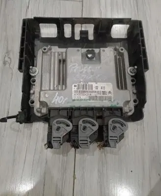 Peugeot 207 Engine control unit/module ECU 0281013868