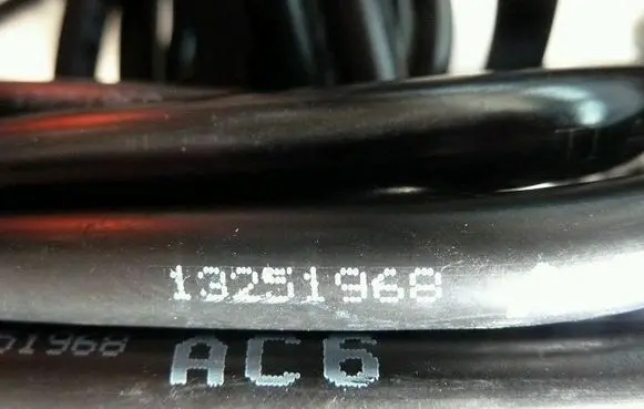 Opel Astra J Vacuum line/pipe/hose 13251968