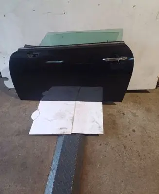 Door (2 Door Coupe)
