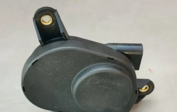 Mercedes-Benz CLK A209 C209 Intake manifold valve actuator/motor A6111500494