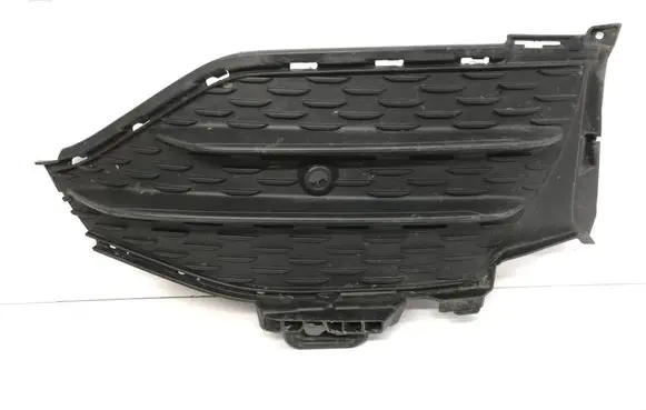 Mercedes-Benz GLC X253 C253 Front bumper lower grill A2538858104