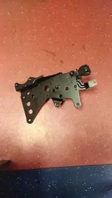 BMW X5 E53 Seat back rest lock catch 7059616