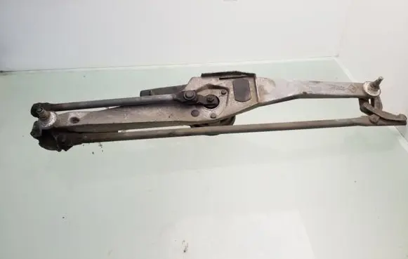 BMW 7 E32 Front wiper linkage and motor 1378650