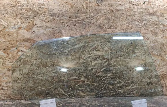 Jaguar XJ X351 Rear door window glass