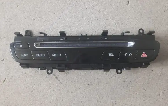 Mercedes-Benz GLC X253 C253 Head unit multimedia control A2059055201