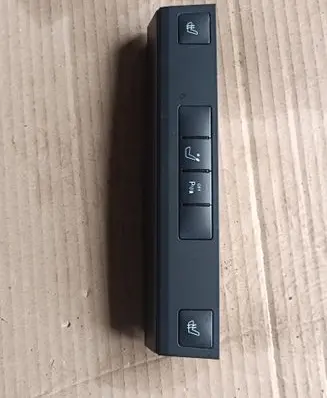 Mercedes-Benz E W212 Seat heating switch A2128202610