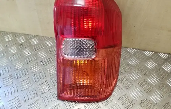Toyota RAV 4 (XA20) Rear/tail lights