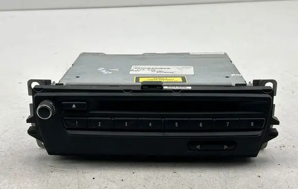 Radio/CD/DVD/GPS head unit