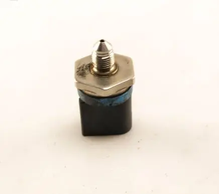 Fuel pressure sensor
