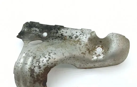 Exhaust heat shield