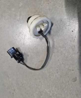 Mitsubishi L200 Fuel filter housing 