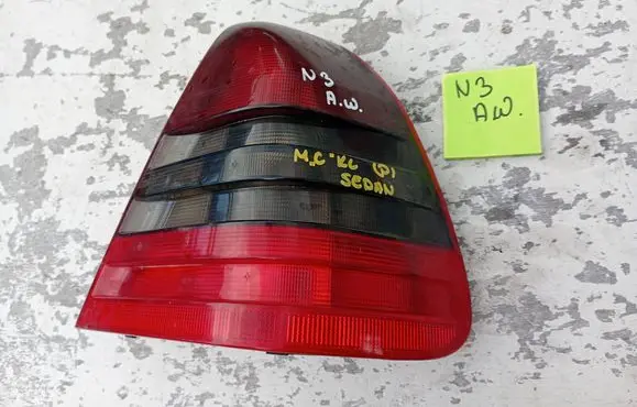 Mercedes-Benz C W202 Rear/tail lights 2028203664 3301520520