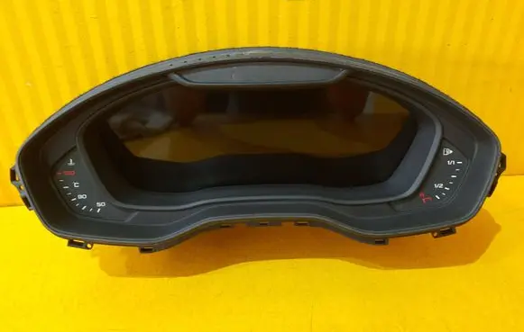 Audi A4 S4 B9 Speedometer (instrument cluster) 8W5920790