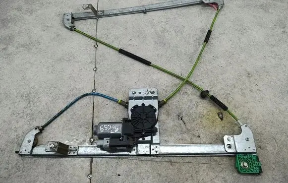 Fiat Scudo Front door window regulator with motor