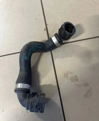 BMW 5 G30 G31 G38 Coolant pipe/hose 11538611277