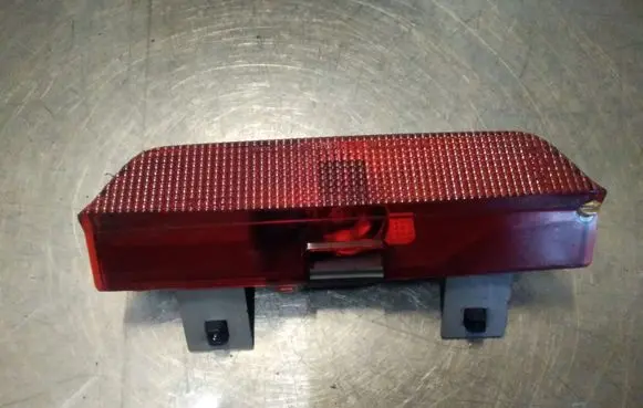 Toyota RAV 4 (XA20) Third/center stoplight