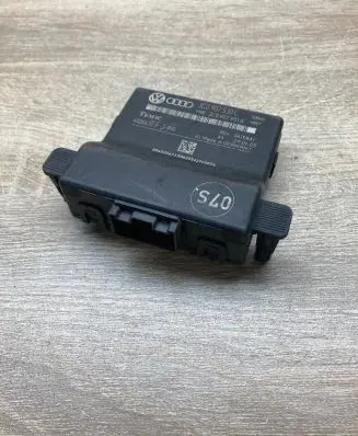 Volkswagen PASSAT B6 Gateway control module 3C0907530C 3C0907951A