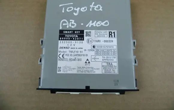 Toyota RAV 4 (XA40) Keyless (KESSY) go control unit/module 8999042071