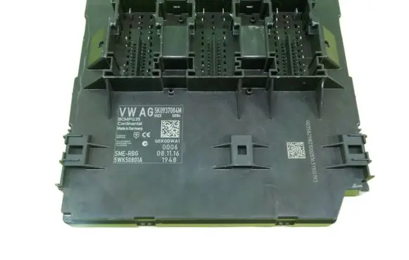 Seat Alhambra (Mk2) Central body control module 5K0937084M