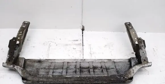Volvo XC90 Front bumper lip 