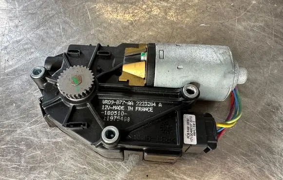 Peugeot 3008 I Sunroof motor/actuator WR09B77AA