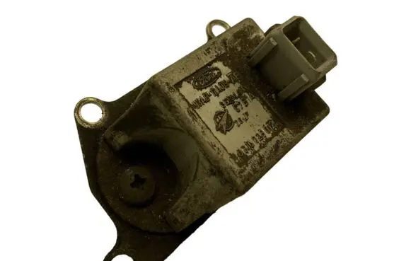 Ford Mondeo Mk III Ignition amplifier control unit 0310025012